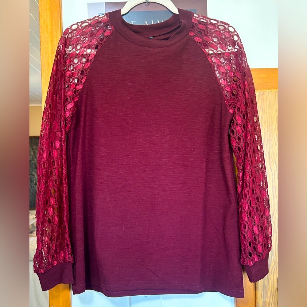 Women’s Burgundy long sleeve blouse